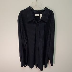 Long sleeve, pin stripe zip up top